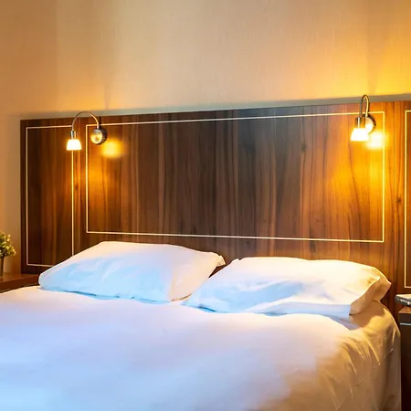 Appartement Avec Piscine, Wifi Et Animaux Admis à - Fr-1-165b-34 *